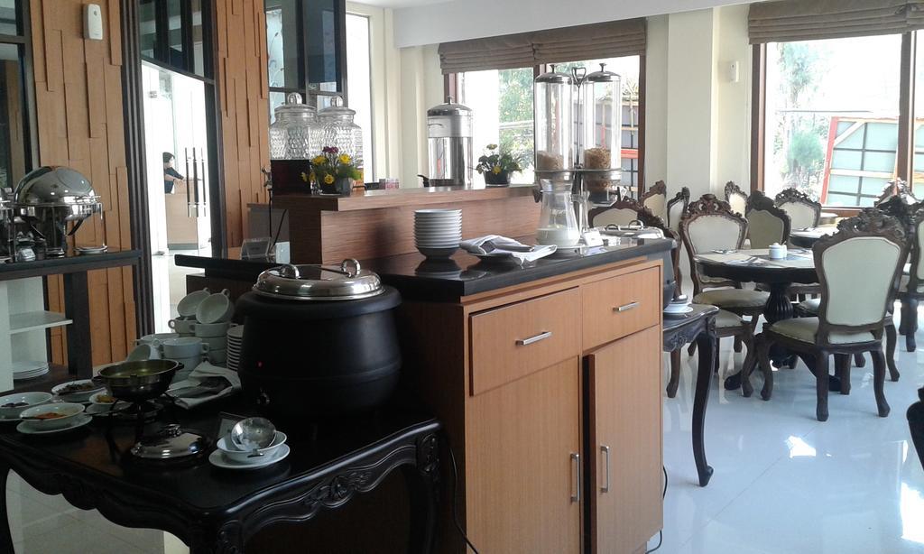 Hotel Safira Magelang Luaran gambar