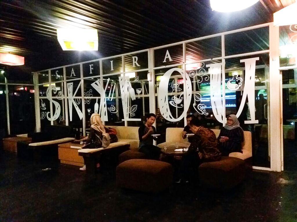 Hotel Safira Magelang Luaran gambar