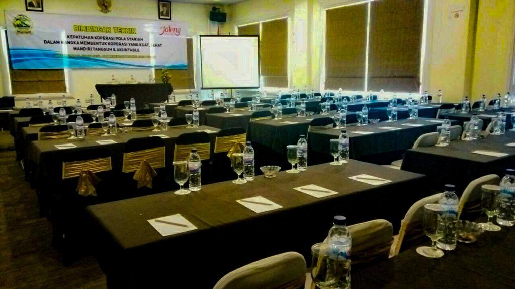 Hotel Safira Magelang Luaran gambar